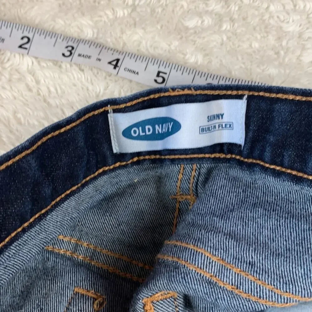 Old Navy dark‎ wash skinny jeans, size 14